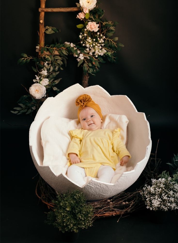 baby photoshoot with props